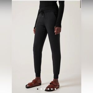 Athleta Bounce Back Jogger